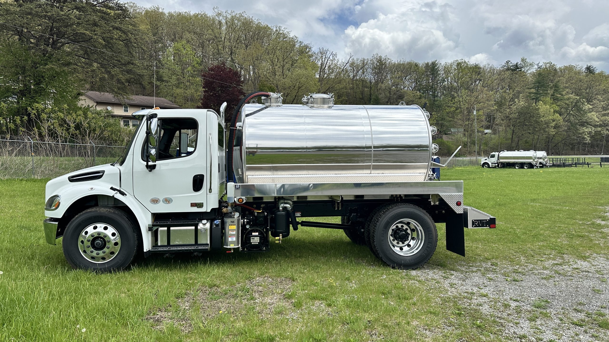 2025 Freightliner M2-106 with 2,000-Gallon Vacuum Tank (WRT10330)
