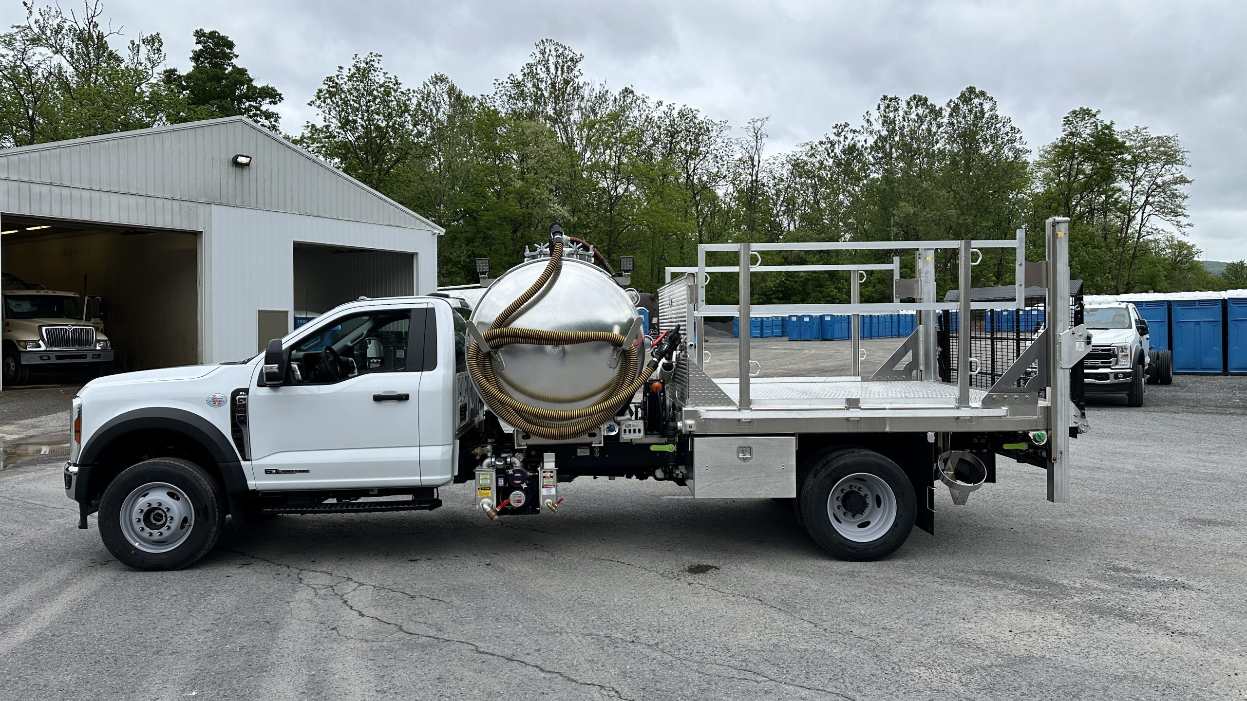 2026 Ford F-600 4x4 with PL1150 (WRT10345)