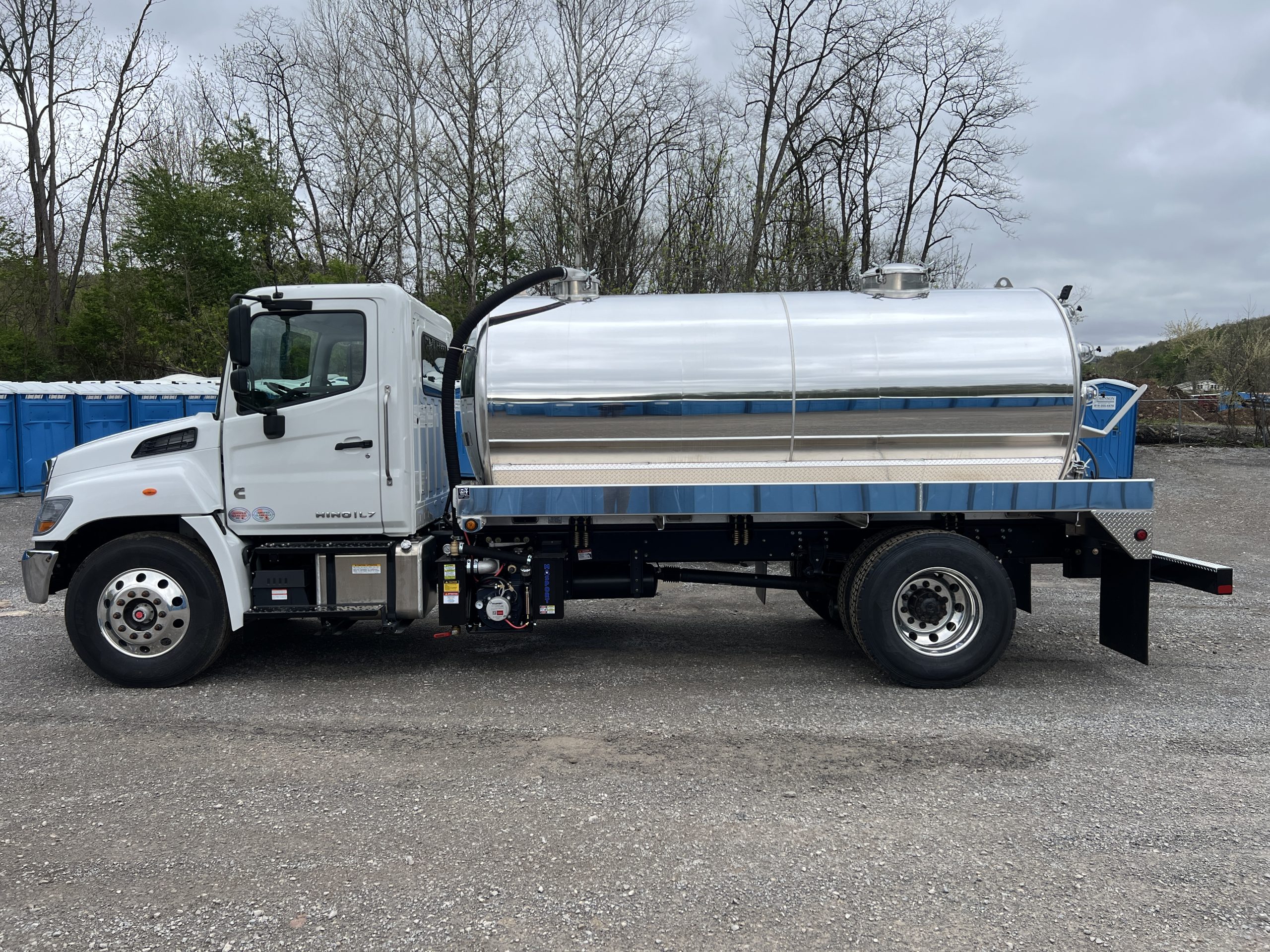 2026 HINO L7 with 2,500-GALLON VACUUM TANK (WRT10449)