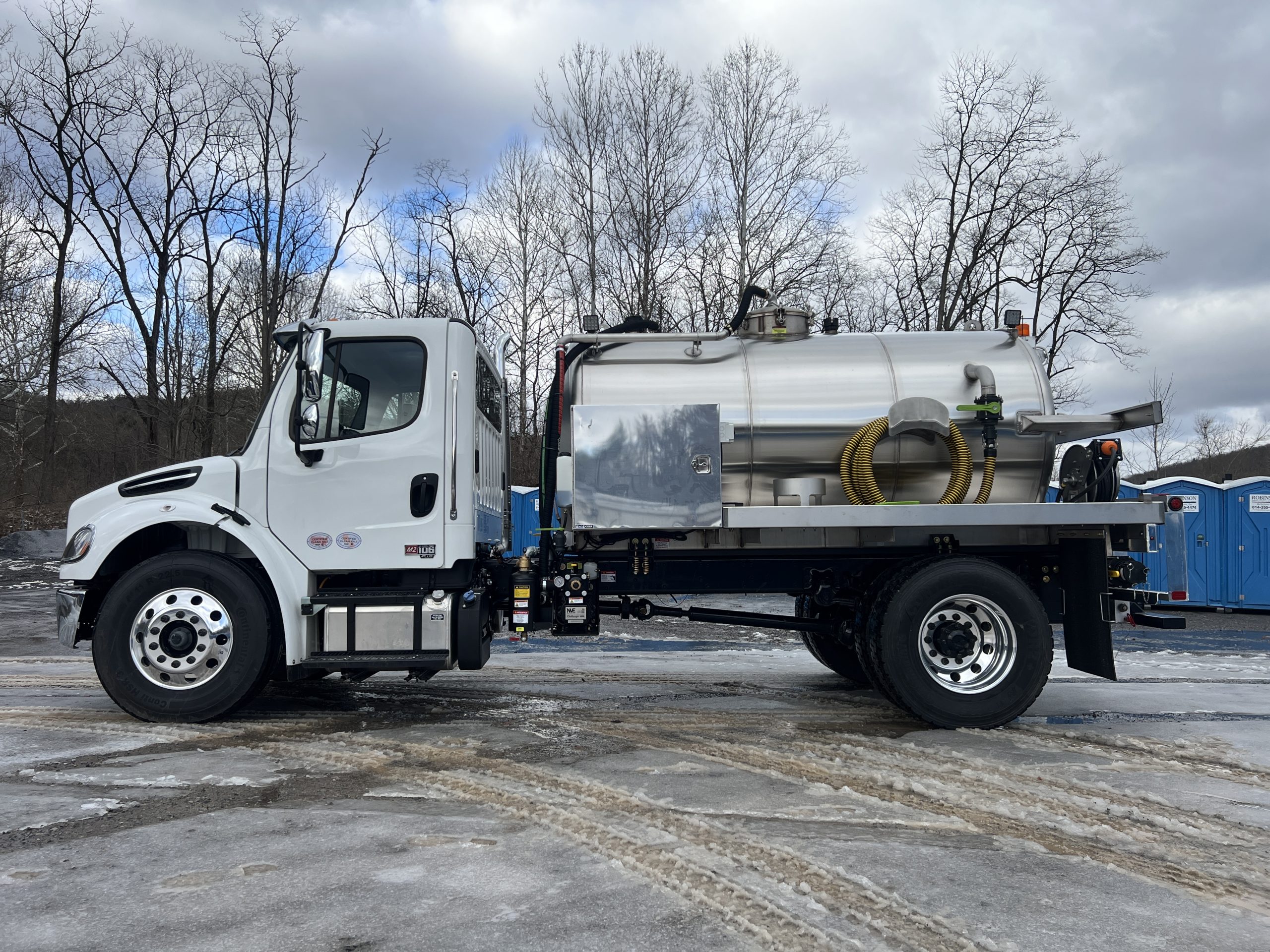 2025 Freightliner M2-106 with PR1600S (WRT10377)
